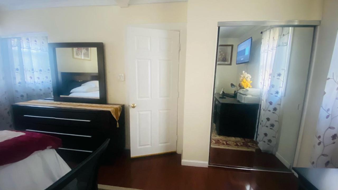 Minutes From Jfk, Beautiful Home With Peaceful, Cosy, Private Room New York Ngoại thất bức ảnh